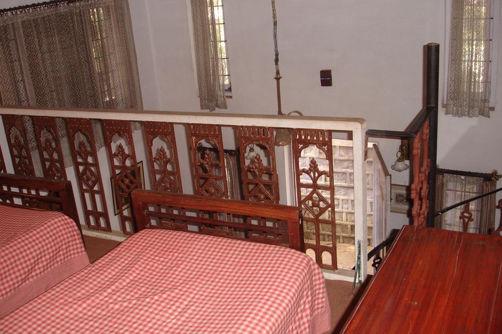 Bed and Breakfast The Red House à Ooty Chambre photo