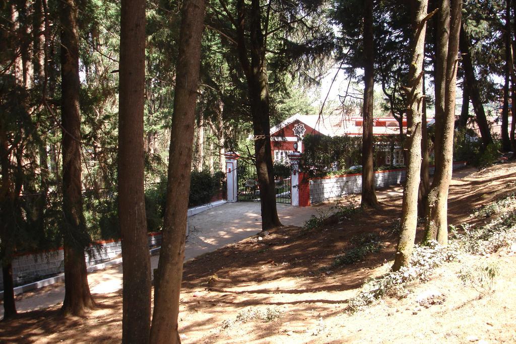 Bed and Breakfast The Red House à Ooty Extérieur photo