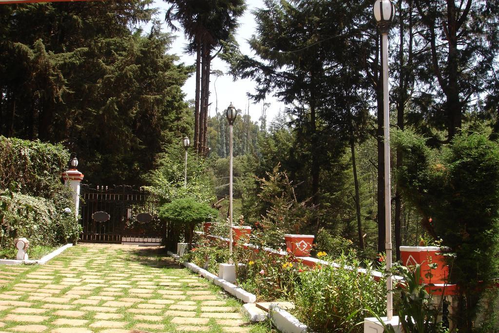 Bed and Breakfast The Red House à Ooty Extérieur photo