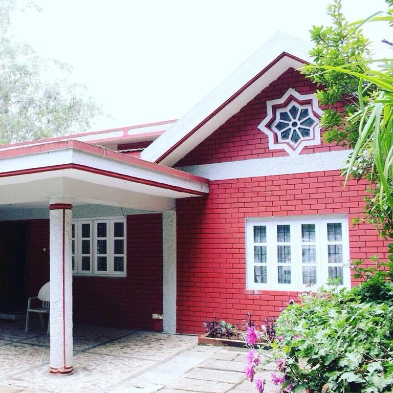 Bed and Breakfast The Red House à Ooty Extérieur photo